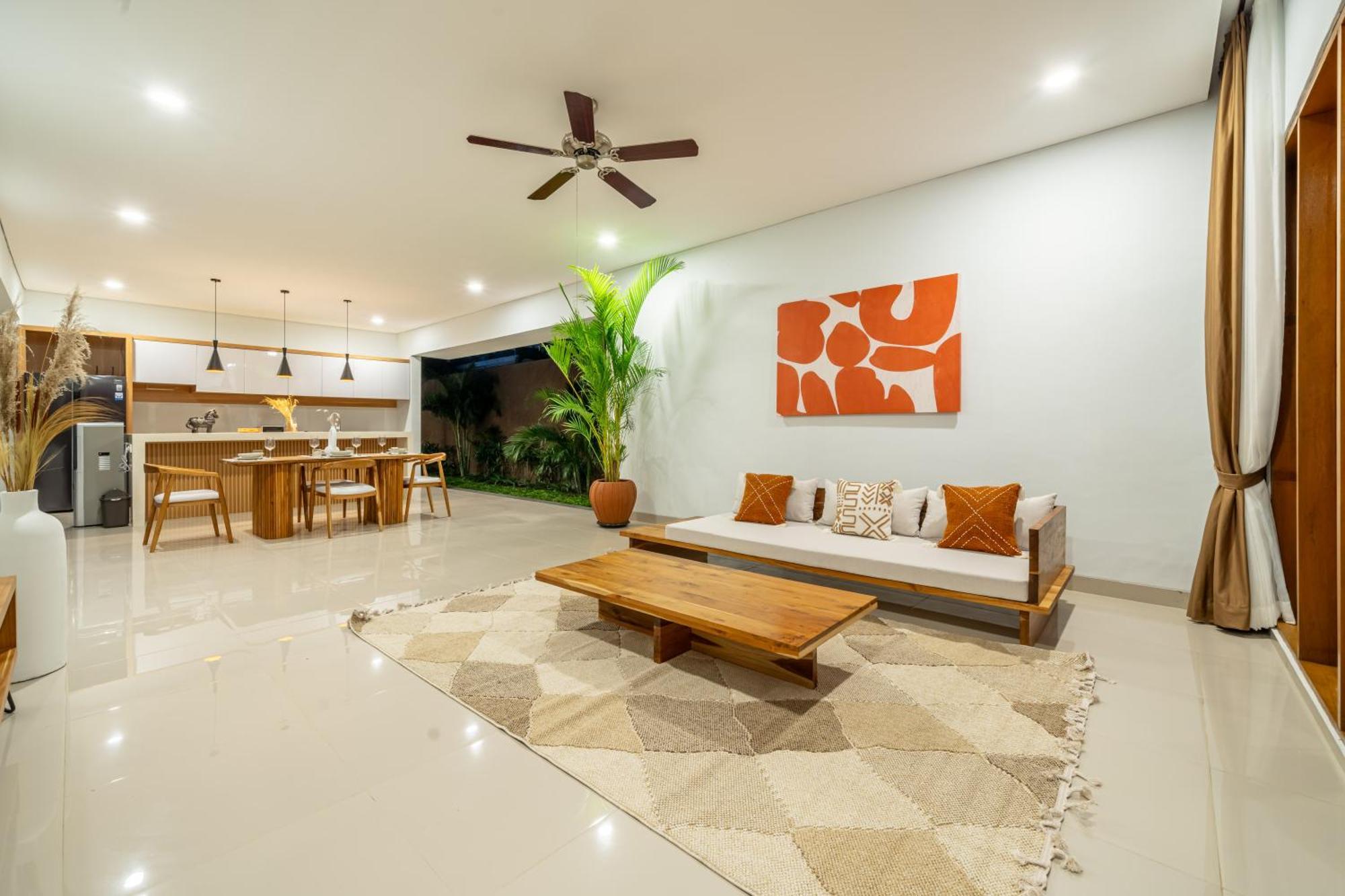 Special Offer! Elegant 2-Bedroom Villa With Large Pool In Canggu! Bagian luar foto